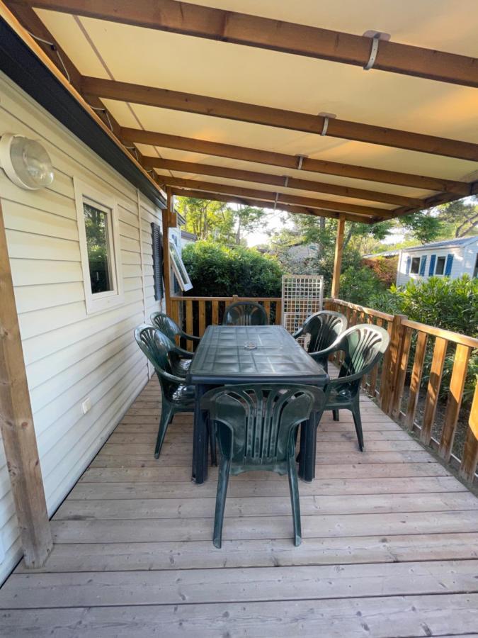 Mobil-Home Au Pied Du Luberon La Roque-d'Antheron Zewnętrze zdjęcie